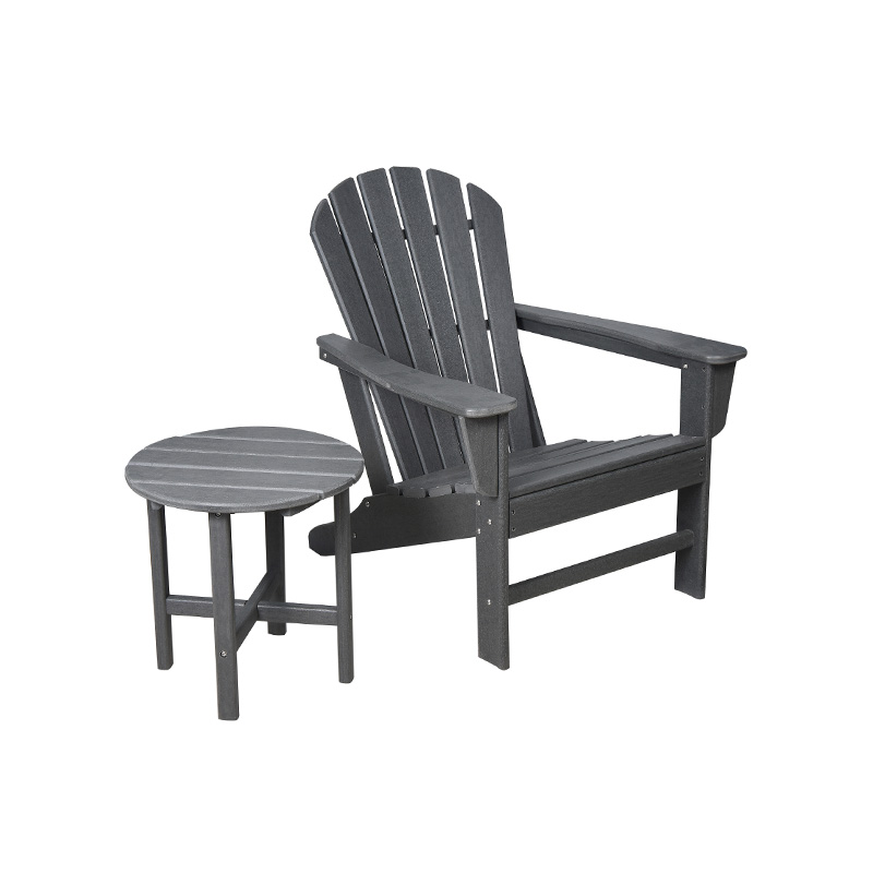 Cadeira Adirondack com encosto ligeiramente curvado